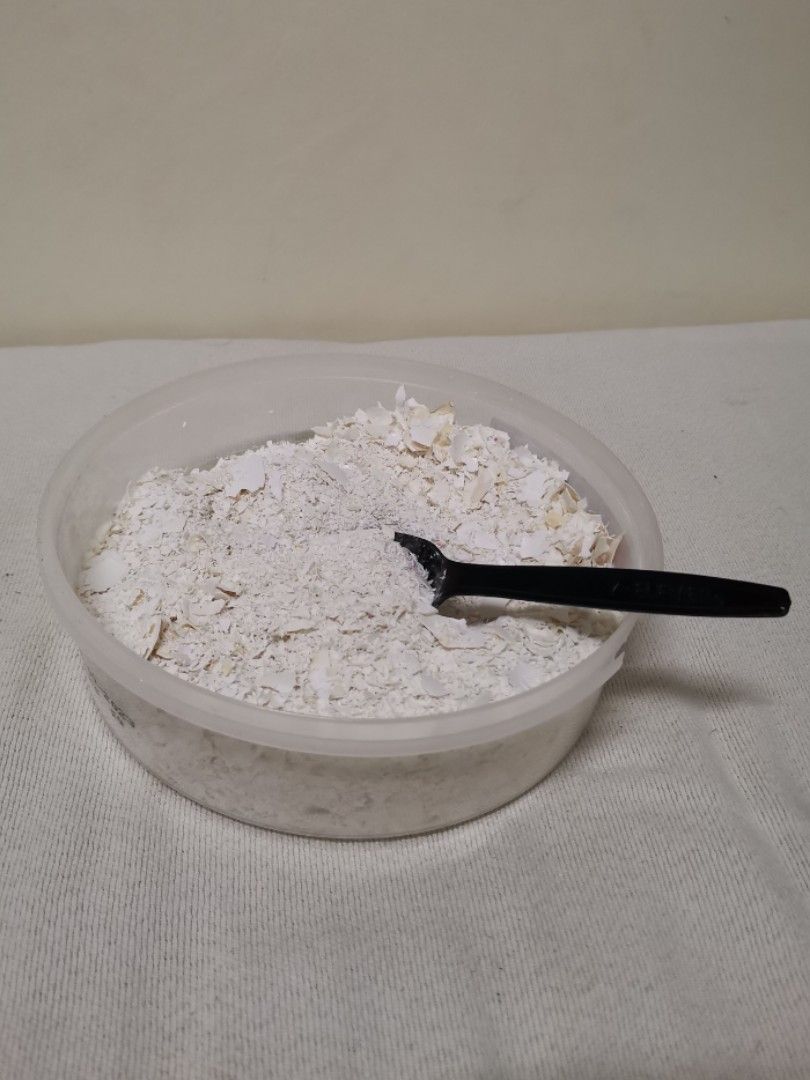 Egg shell (crushed), Furniture & Home Living, Gardening, Soil