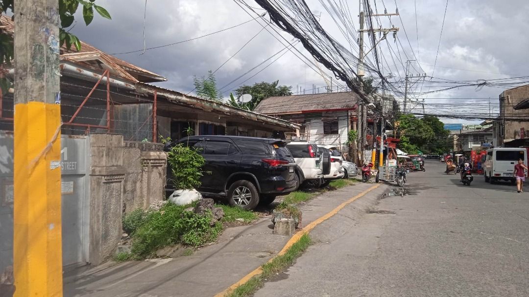 FOR SALE! 1,229.5 sqm Commercial Double Corner Lot in San Andres Bukid