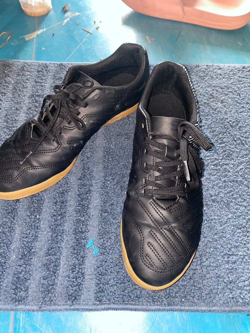 Black futsal shoes top