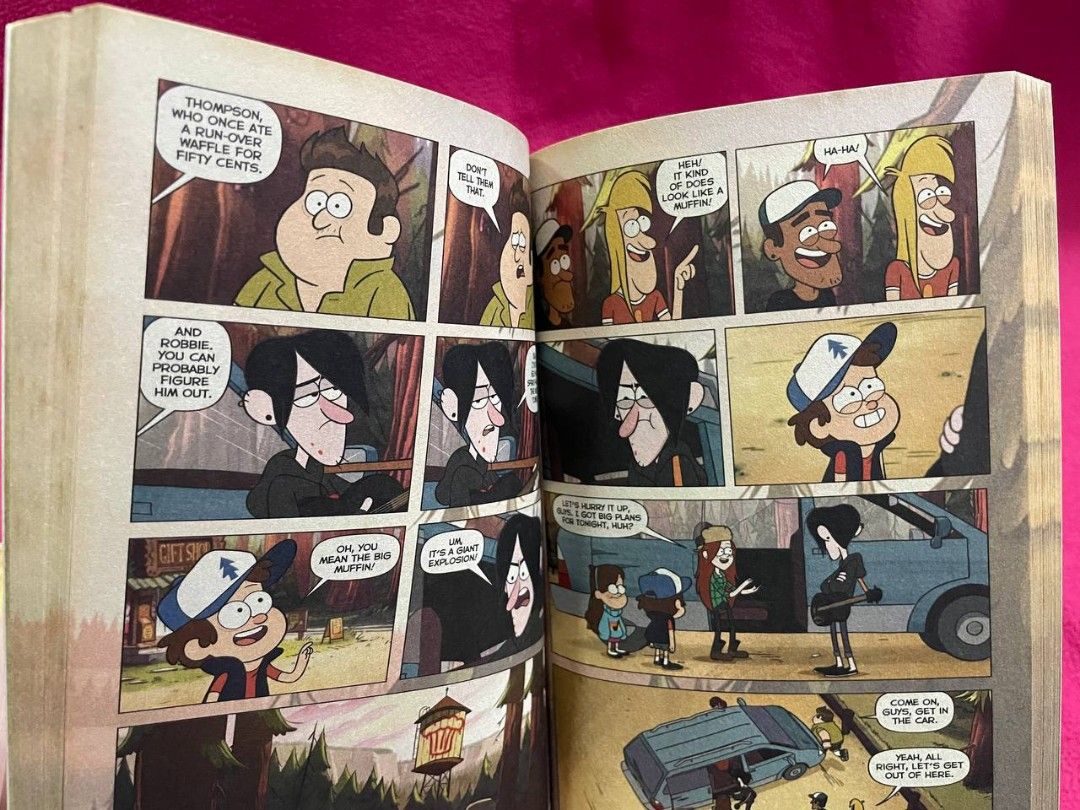 Gravity Falls comics Vol. 1 3 + Dipper and Mabel's Guide to Mystery and Nonstop Fun, Hobbies