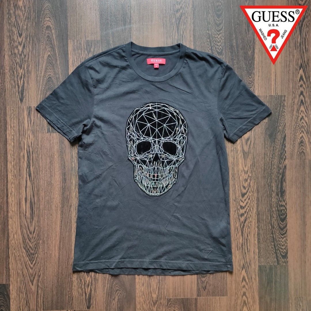 Guess skull shirt on sale