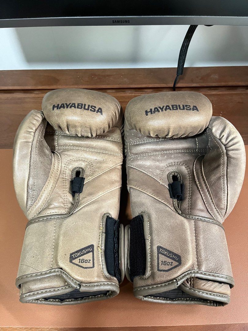 Hayabusa T3 LX 16oz Boxing Gloves, Sports Equipment, Other Sports Equipment and Supplies on