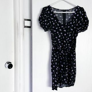 （分類：）位於 。 由 thrift.pals 提交（商品編號 1203205547，圖片 1）。簡介： 。