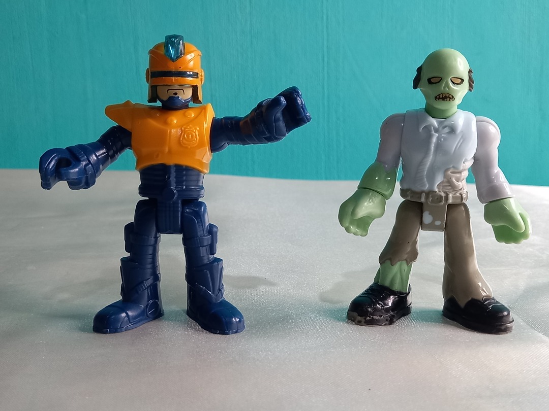 Imaginext Figure Robocop and Zombie 3", Hobbies & Toys, Toys & Games on