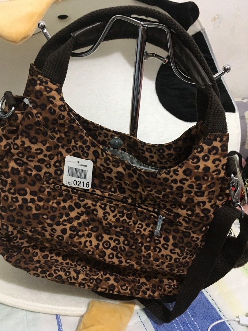Kipling 2way in Leopard Print, Women's Fashion, Bags & Wallets