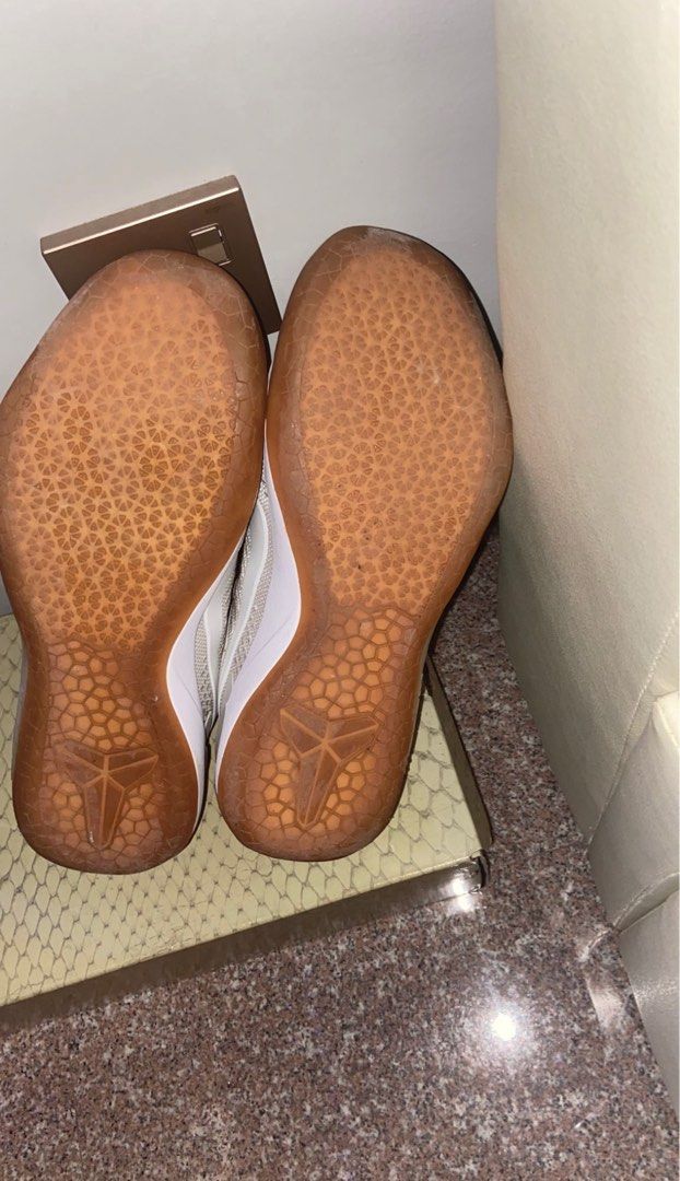 Kobe ad gum sole top