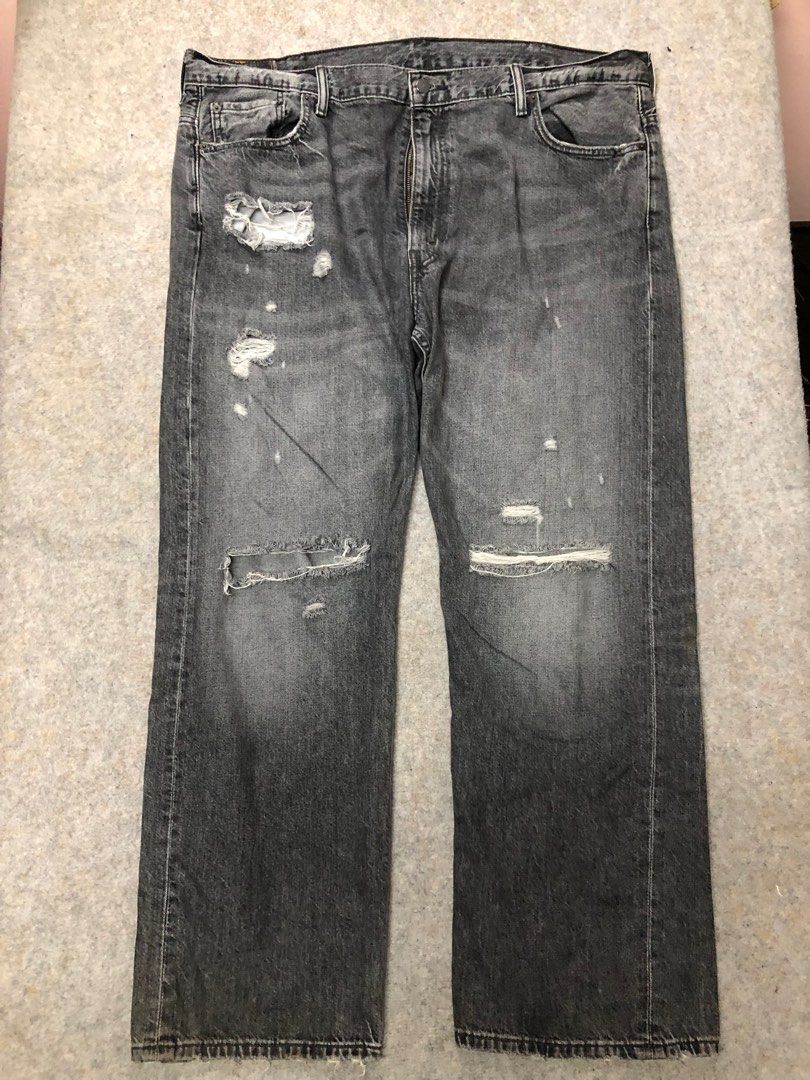 LEVI 569 Distressed Denim Jeans 42x32 Tag, Men's Fashion, Bottoms, Jeans on  Carousell
