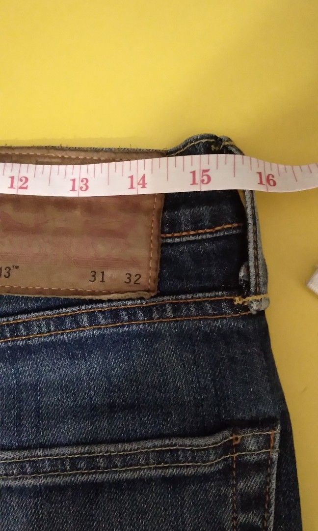 Levis 513 selvedge may konting issue, Men's Fashion, Bottoms, Jeans on  Carousell