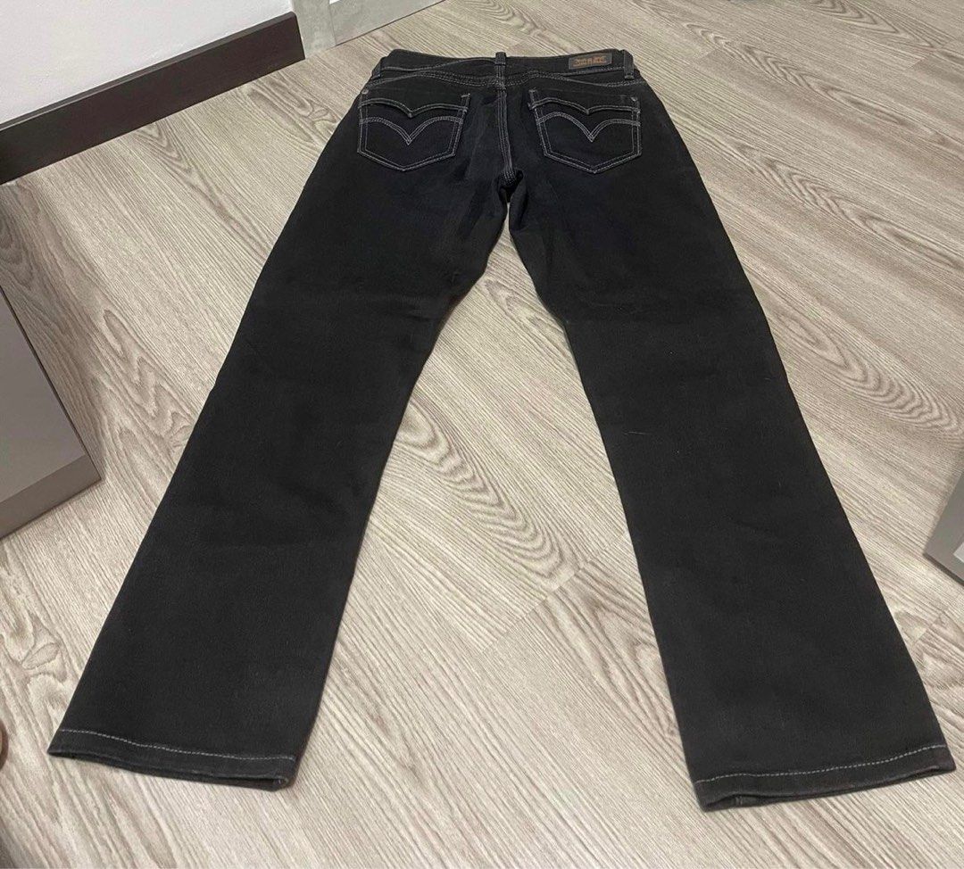 Levi's 529 Curvy Straight Jeans, Women's Fashion, Bottoms, Jeans & Leggings  on Carousell