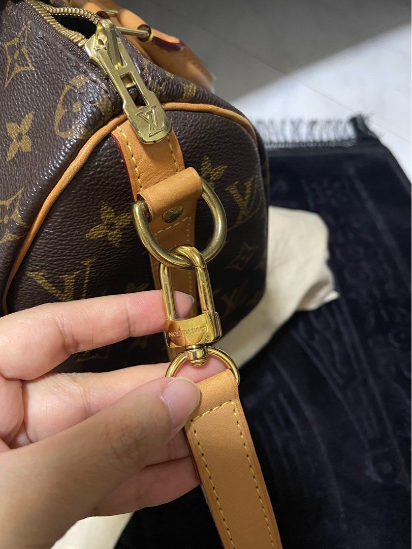 💯 Authentic LV Speedy 25 Monogram, Luxury, Bags & Wallets on Carousell