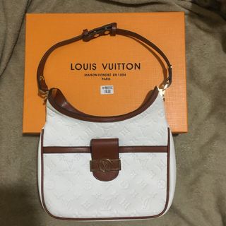 (Category: ) located in . Submitted by mmeipreloved (Listing ID 1203313242, Image 1). Description: .