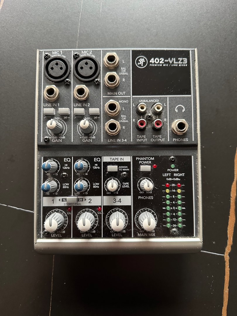 Mackie 402VLZ3 Premium 4Channel Mixer, Hobbies & Toys