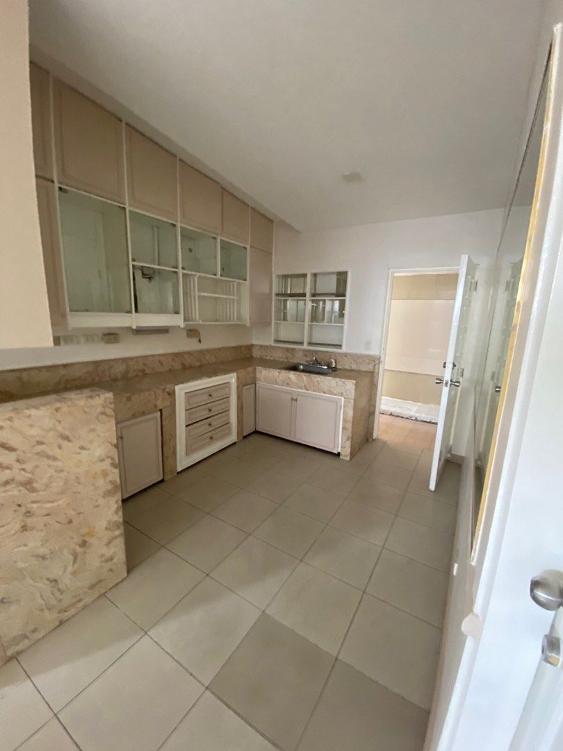 Makati house&lot for SALE good location, Property, For Sale, House