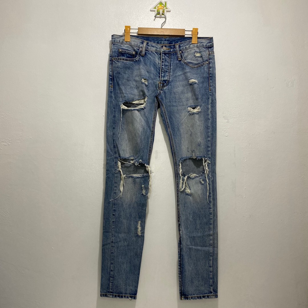 Mnml Ankle Zip Ripped Jeans, Men's Fashion, Bottoms, Jeans on Carousell