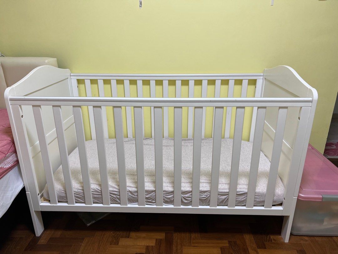 Cot teething rail protector hotsell mothercare