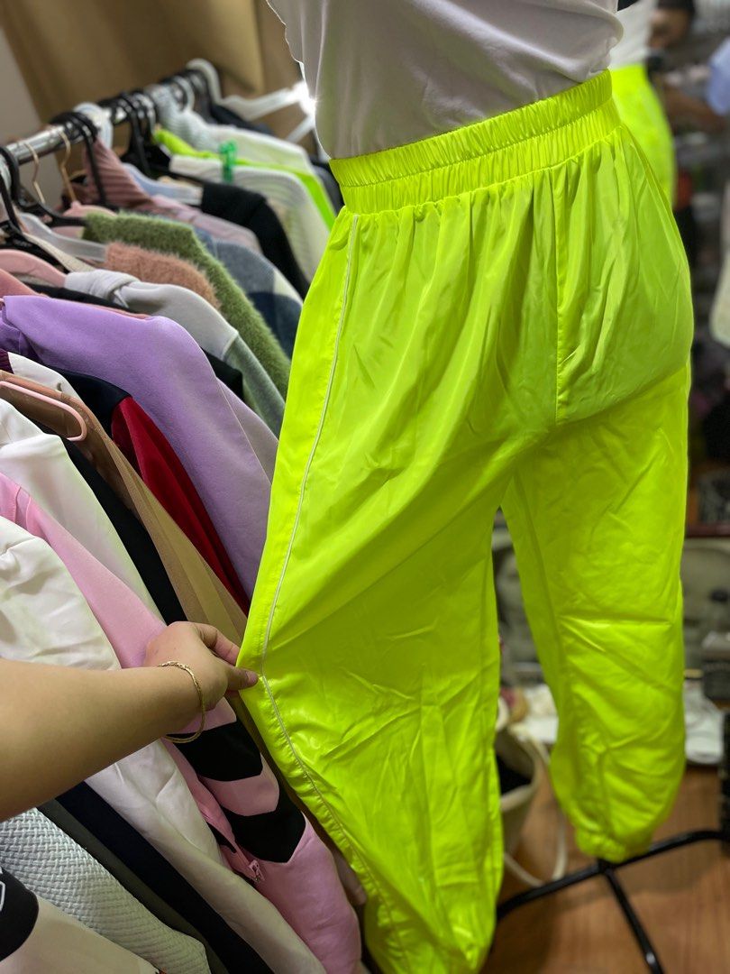 Neon jogging 2025 pants