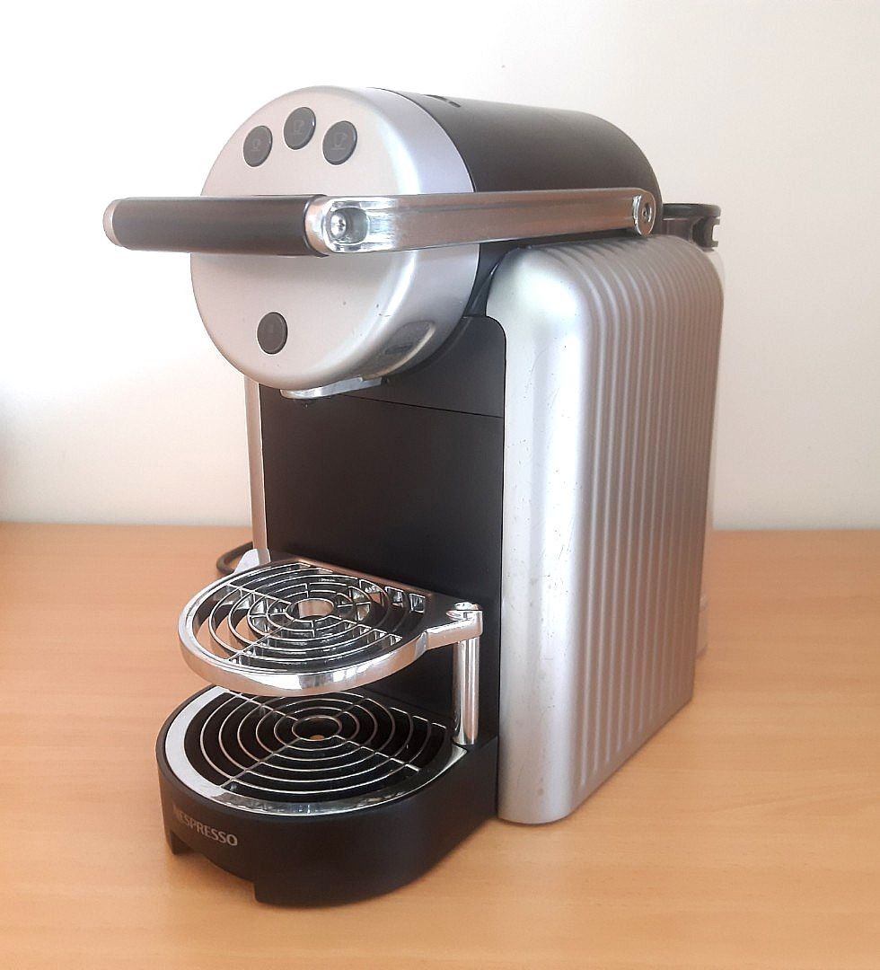 Nespresso Zenius Machine à café automatique professionnelle avec