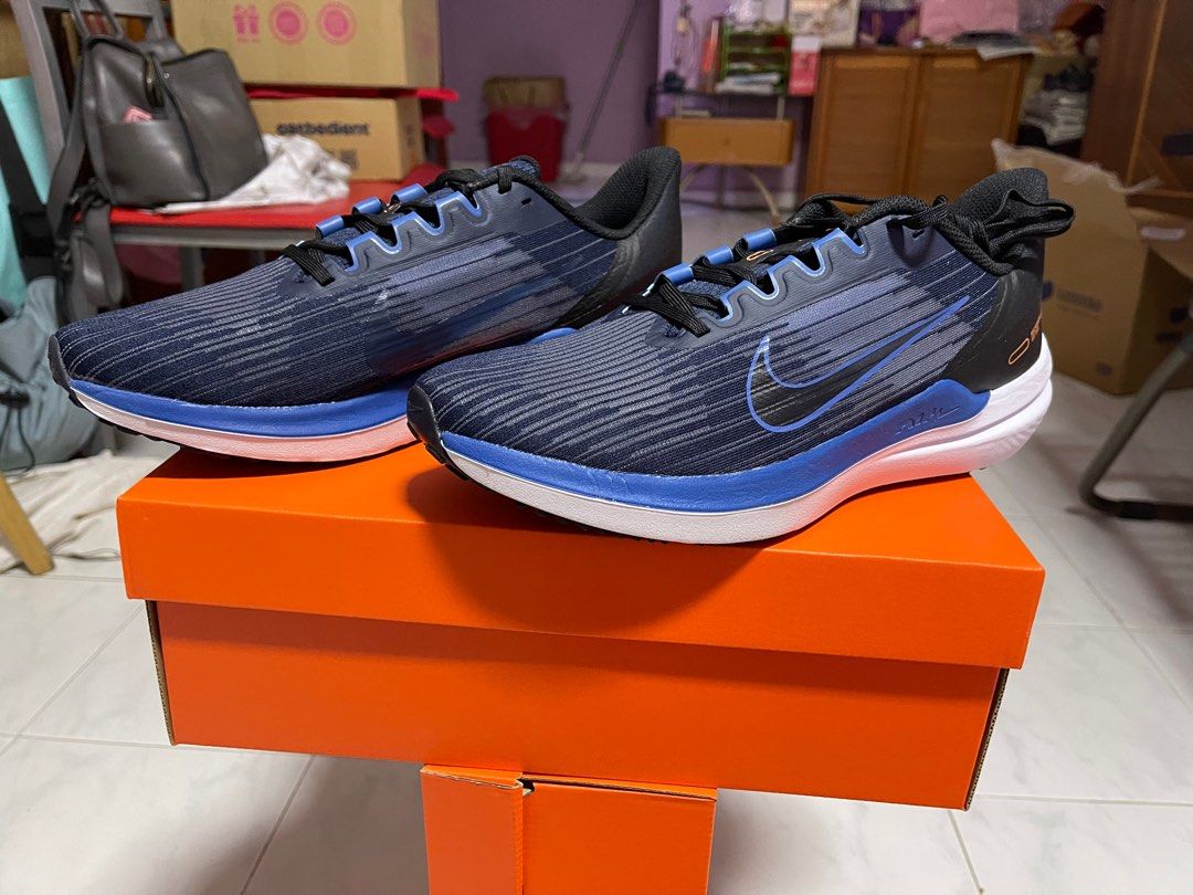 Nike Air Winflo 9, Men's Fashion, Footwear, Sneakers on Carousell