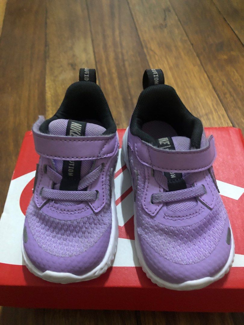 childrens purple nike trainers