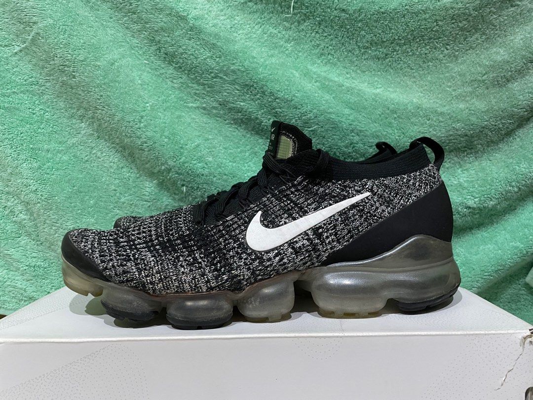Nike vapormax on sale flyknit size 11