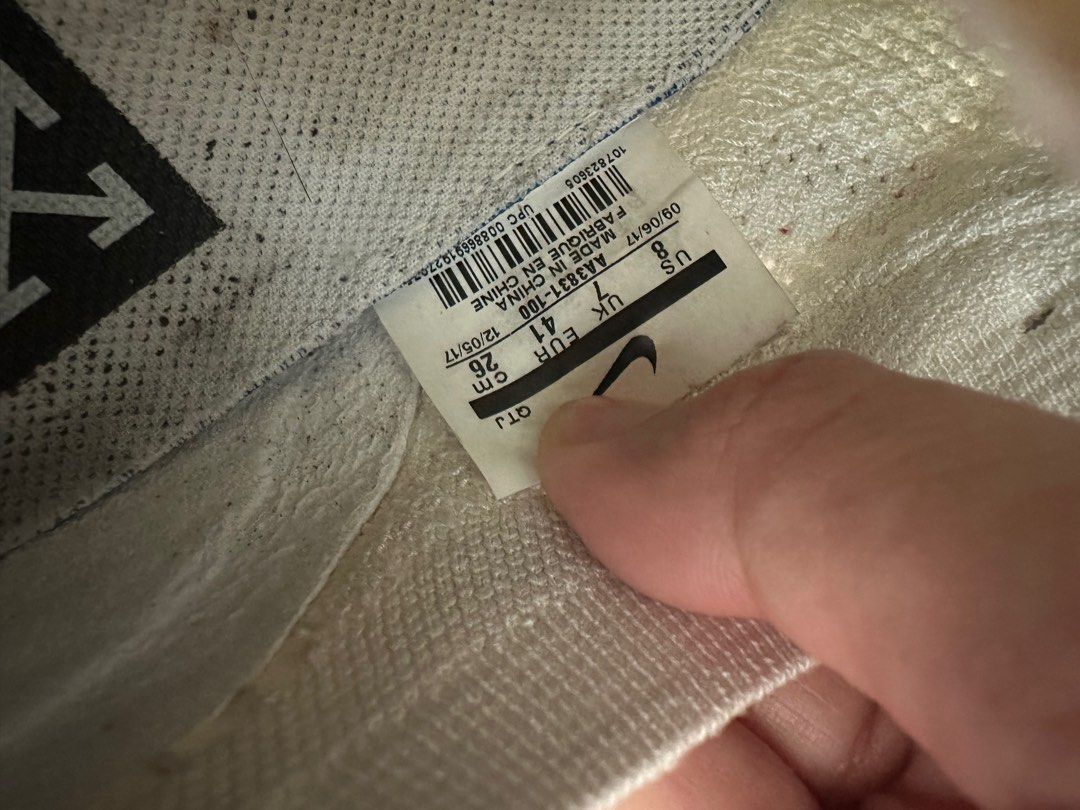 Off white vapormax size tag sale