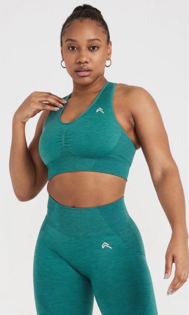 Oner active classic seamless 2.0 set, Women's Fashion, Activewear on  Carousell
