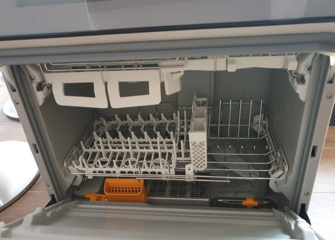 Panasonic Dishwasher NPTR8HQ, TV & Home Appliances, Kitchen Appliances