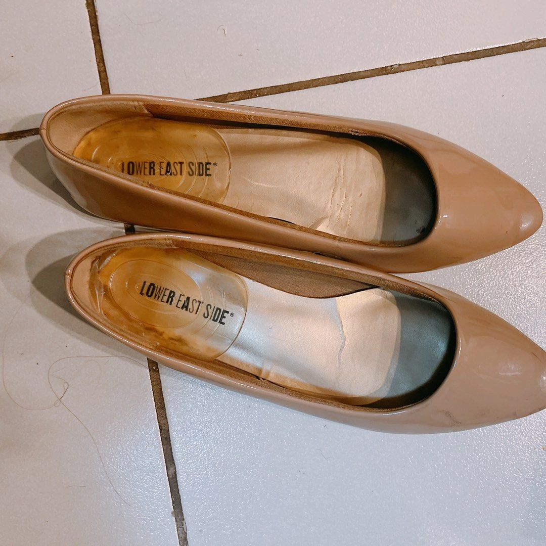 Payless Lower East Side nude patent ballet pointed flats