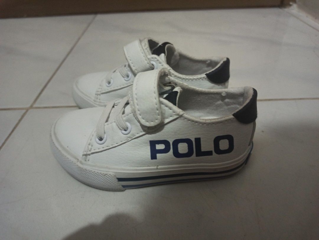 polo sports shoes (Category: Babies & Kids Fashion) located in Marikina City. Submitted by ratbulaga (Listing ID 1203269801, Image 1). Description: for sale polo sports shoes P1,000 original from US no box 1-1.5 yrs old unisex used once size 5us, 4.5uk, 21eur, 14cm white with blue branding 9/10 condition meetup or lalamove. marikina area near lrt marikina station 0 9 3 6 4 9 2 7 5 7 0.