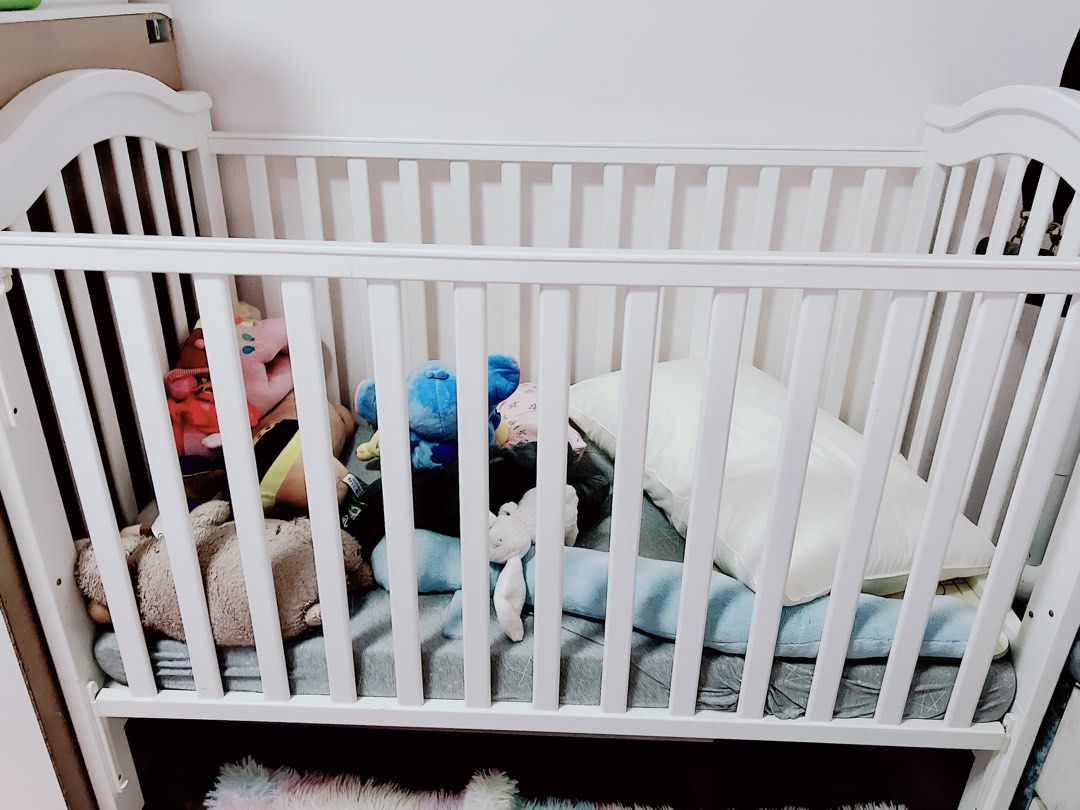 Preloved baby crib deals