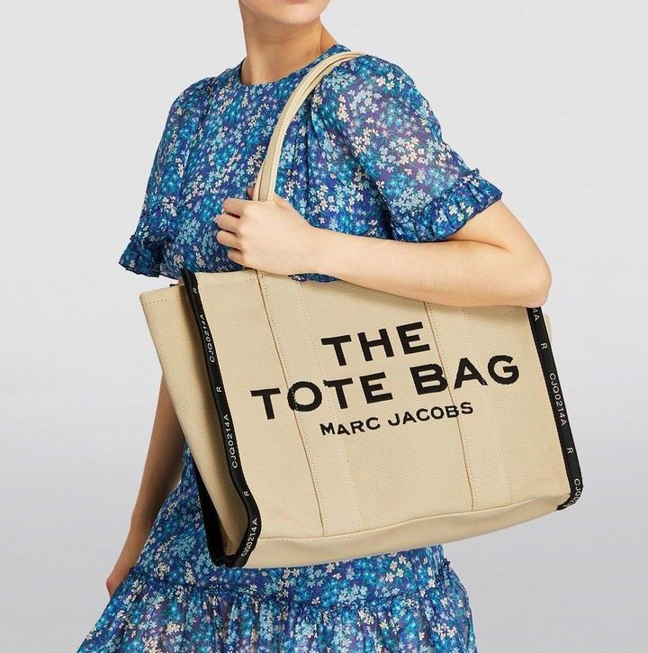 PREORDER LARGE MARC JACOBS THE TRAVELLER TOTE BAG 526