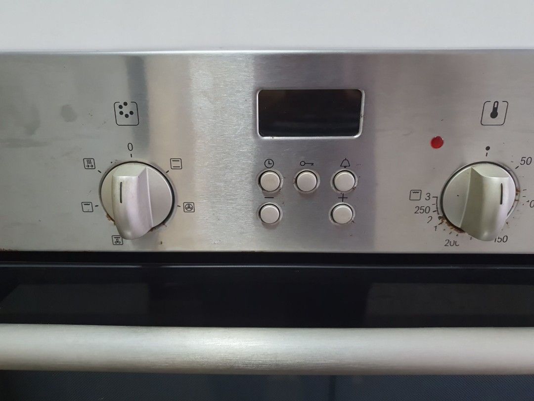 How To Set The Time On Clock Of A Bosch Oven