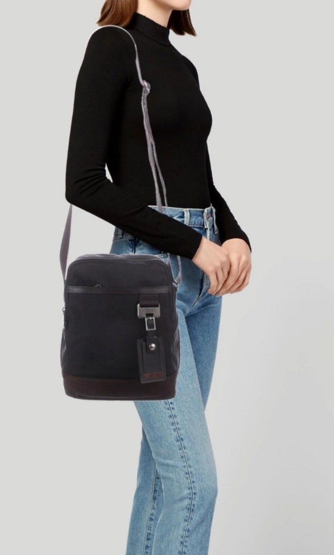 Tumi quincy slim cheap crossbody