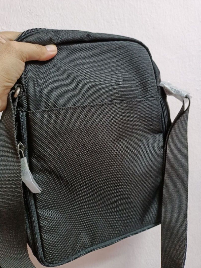Tumi quincy shop slim crossbody
