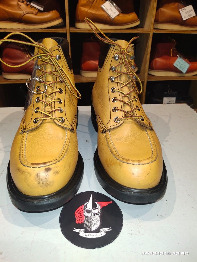 Red wing clearance 895