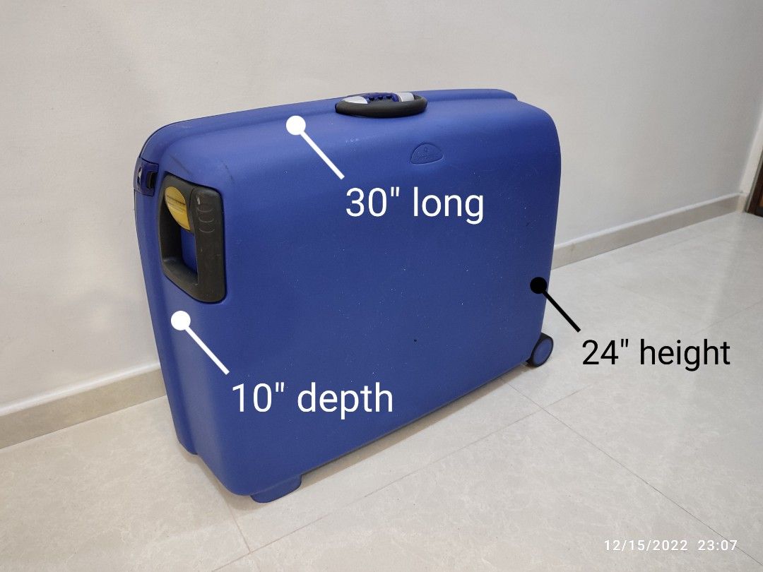 Samsonite hard case luggage (free delivery), Hobbies & Toys, Travel