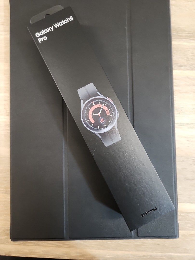 Samsung Galaxy watch 5 Pro 45mm Bluetooth non LTE