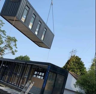 Shipping containers HC and storage containers