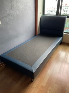 (Category: ) located in . Submitted by lyew01 (Listing ID 1203120008, Image 1). Description: .