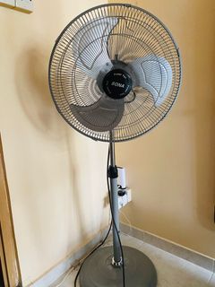 (Category: ) located in . Submitted by aurievon (Listing ID 1203168625, Image 1). Description: .