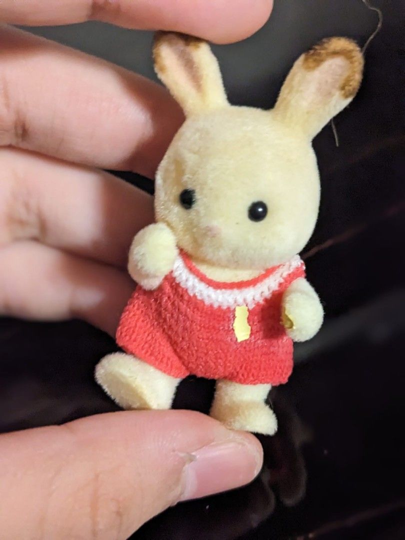 Sylvanian figurine, Hobbies & Toys, Toys & Games on Carousell