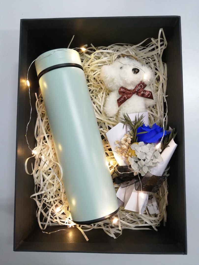 Thermos Flask Gift set, Hobbies & Toys, Stationery & Craft, Occasions