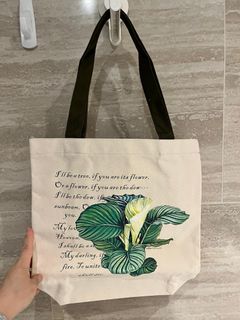 （分類：）位於 。 由 AlmightyMeow 提交（商品編號 1203299536，圖片 1）。簡介： 。