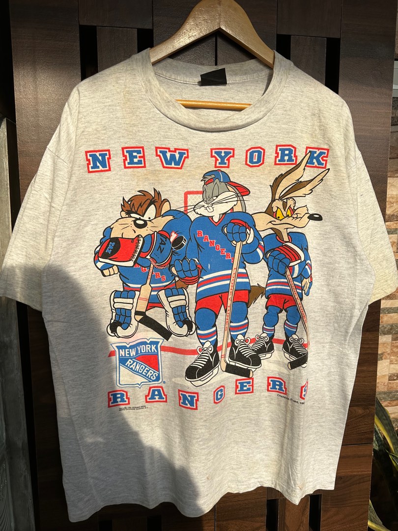 Colorado Avalanche Sweatshirt Vintage Nhl Taz Looney Tune - Anynee