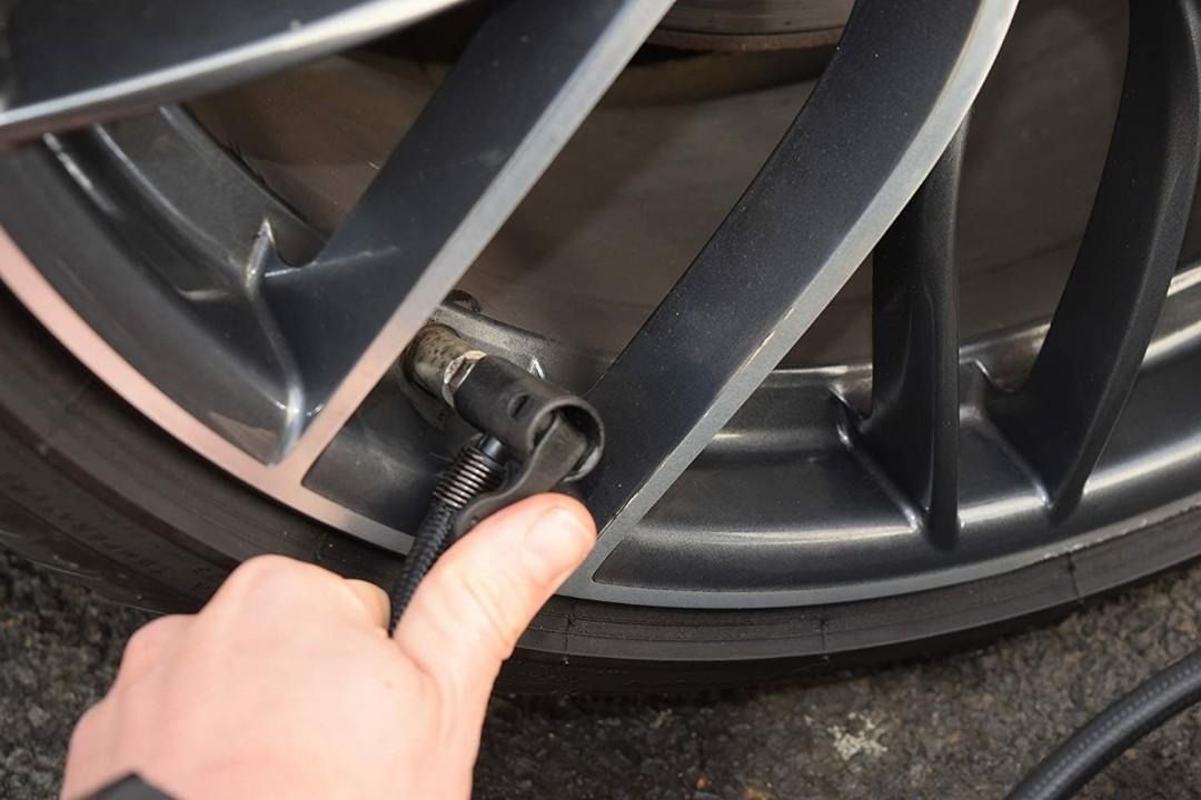 (1 MONTH WARRANTY + SPECIAL SALE) Branded P.I. Auto Store Tyre Pump