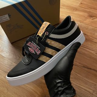 (Category: ) located in . Submitted by kai_thriftstore98 (Listing ID 1203456502, Image 1). Description: .