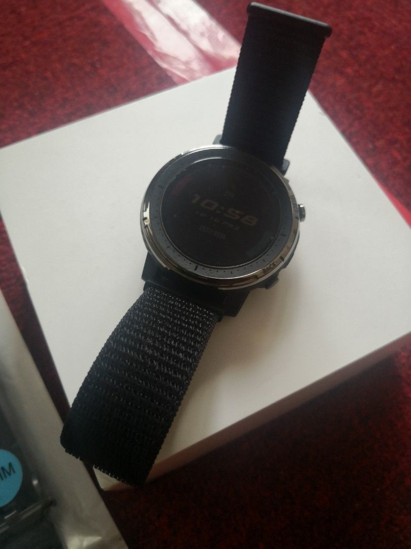 Jam amazfit 2024 stratos