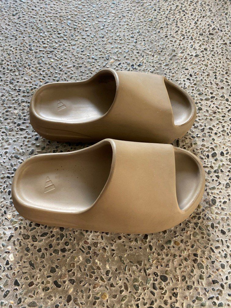 Yeezy slides size 5.5 cheap