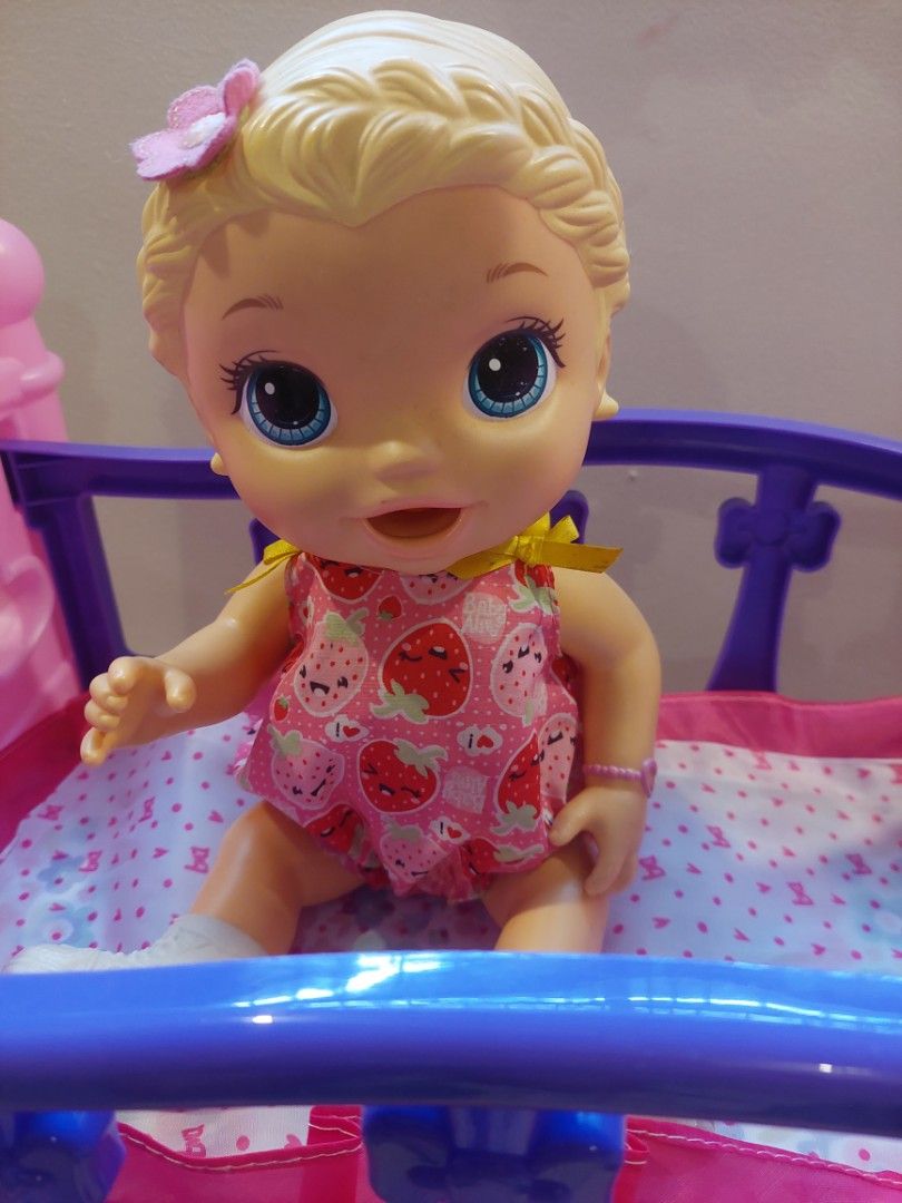 Baby alive bed and doll, Hobbies & Toys, Toys & Games on Carousell