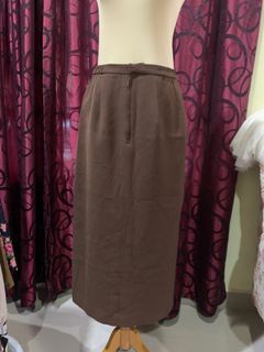 Brown pencil skirt straight